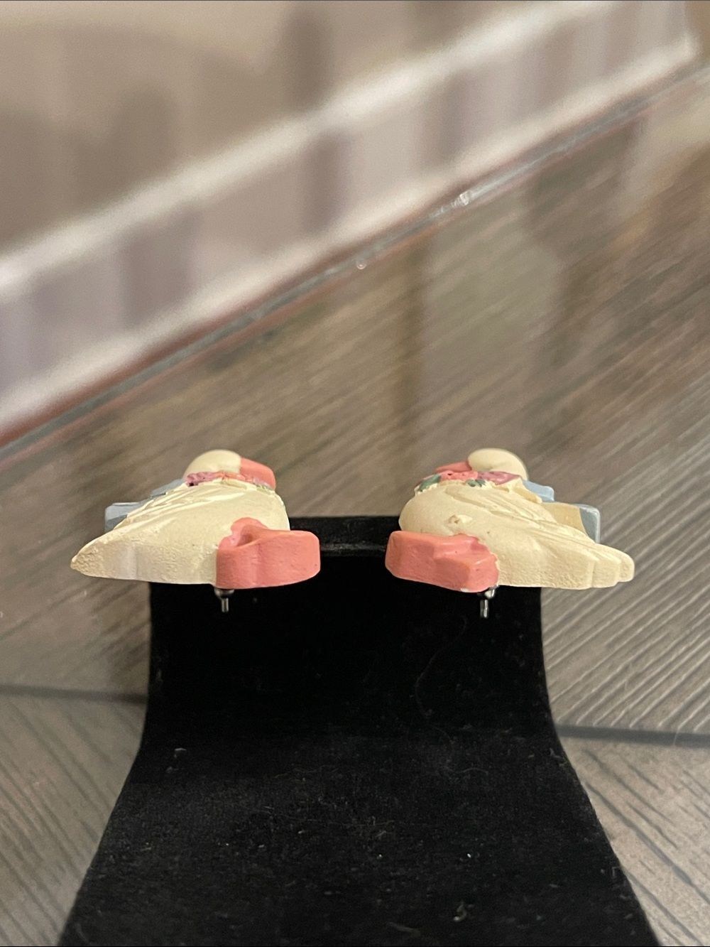 Vintage 1980s or 1990s Country-Style Goose Earrings Porch Goose Silly Goose - Picture 13 of 16